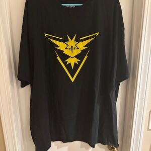 Men’s Pokeman GO Team Instinct Shirt 3 xl black